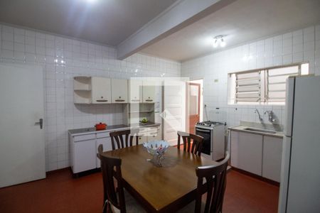 Casa à venda com 121m², 3 quartos e 2 vagasCozinha