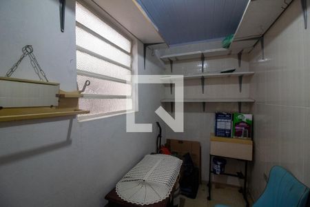 Casa à venda com 121m², 3 quartos e 2 vagasQuarto de Serviço - Dispensa