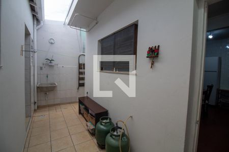 Casa à venda com 121m², 3 quartos e 2 vagasQuintal