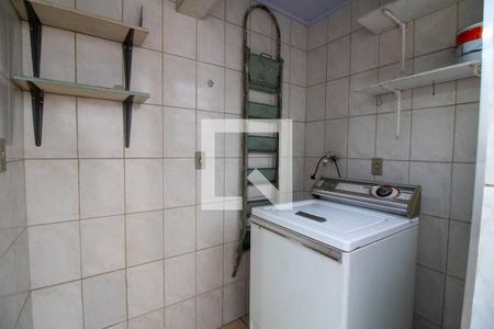 Casa à venda com 121m², 3 quartos e 2 vagasÁrea de Serviço