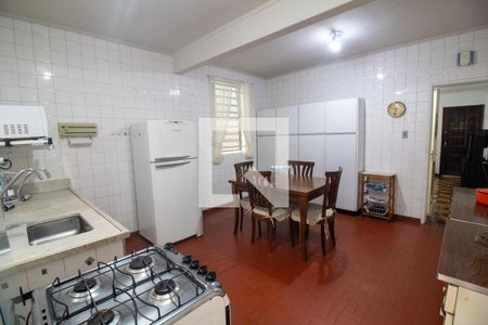 Casa à venda com 121m², 3 quartos e 2 vagasCozinha
