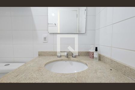 Apartamento para alugar com 75m², 2 quartos e 2 vagasBanheiro