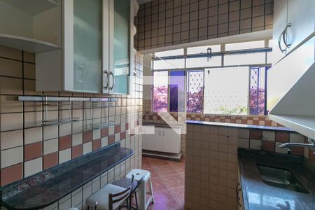 Apartamento à venda com 120m², 3 quartos e 2 vagasCozinha 