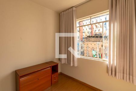 Quarto 1 de apartamento para alugar com 3 quartos, 120m² em Alto Barroca, Belo Horizonte