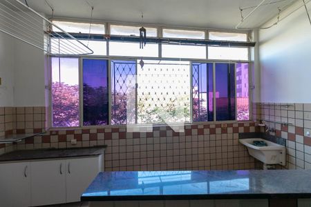 Apartamento à venda com 120m², 3 quartos e 2 vagasCozinha 