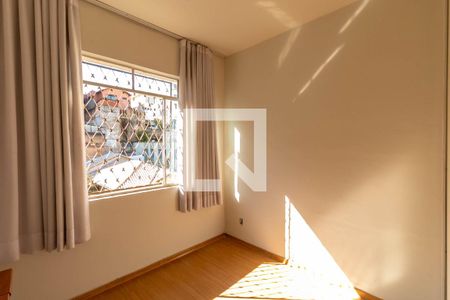 Quarto 1 de apartamento para alugar com 3 quartos, 120m² em Alto Barroca, Belo Horizonte