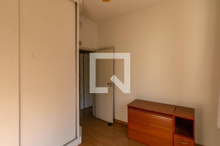 Quarto 1 de apartamento para alugar com 3 quartos, 120m² em Alto Barroca, Belo Horizonte