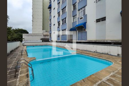 Apartamento à venda com 74m², 2 quartos e sem vagaÁrea comum - Piscina