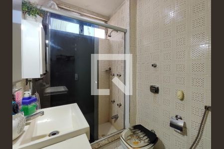 Apartamento à venda com 74m², 2 quartos e sem vagaBanheiro Corredor