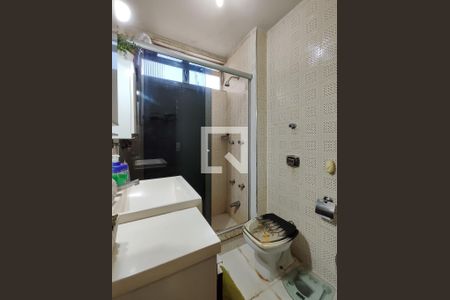 Apartamento à venda com 74m², 2 quartos e sem vagaBanheiro Corredor