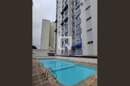 Apartamento à venda com 74m², 2 quartos e sem vagaÁrea comum - Piscina
