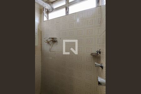 Apartamento à venda com 74m², 2 quartos e sem vagaBanheiro Corredor