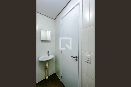 Banheiro de kitnet/studio para alugar com 1 quarto, 28m² em Vila Mariana, São Paulo