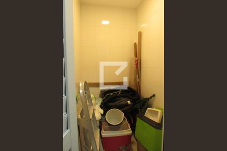 Apartamento à venda com 190m², 3 quartos e 3 vagasDepósito