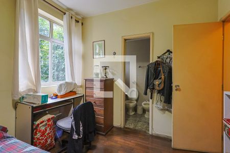 Suíte de apartamento à venda com 3 quartos, 128m² em Funcionários, Belo Horizonte