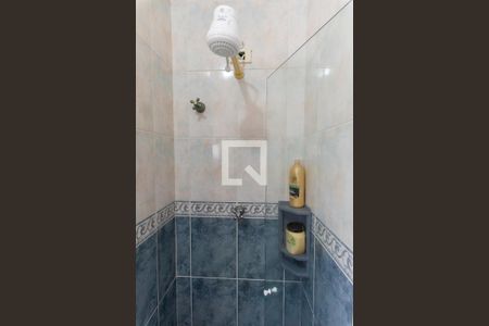 Casa à venda com 200m², 5 quartos e 4 vagas Casa à venda com 200m², 5 quartos e 4 vagasBanheiro