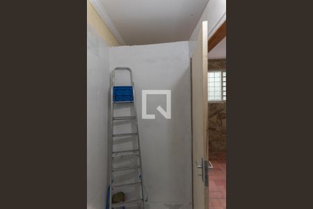 Casa à venda com 200m², 5 quartos e 4 vagas Casa à venda com 200m², 5 quartos e 4 vagasCasa 2- Banheiro