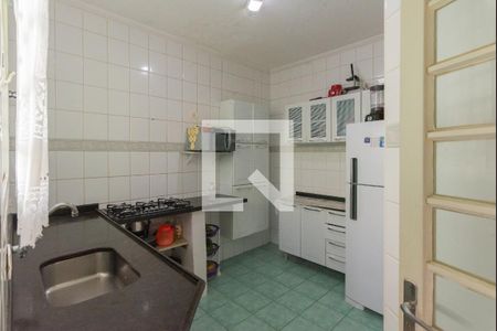 Casa à venda com 200m², 5 quartos e 4 vagas Casa à venda com 200m², 5 quartos e 4 vagasCozinha