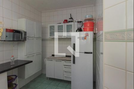 Casa à venda com 200m², 5 quartos e 4 vagas Casa à venda com 200m², 5 quartos e 4 vagasCozinha