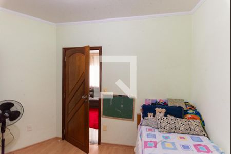 Casa à venda com 200m², 5 quartos e 4 vagas Casa à venda com 200m², 5 quartos e 4 vagasQuarto 2