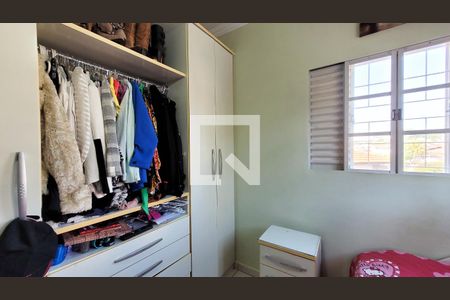 Casa à venda com 350m², 4 quartos e 5 vagasQuarto 2