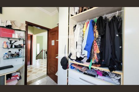 Casa à venda com 350m², 4 quartos e 5 vagasQuarto 2