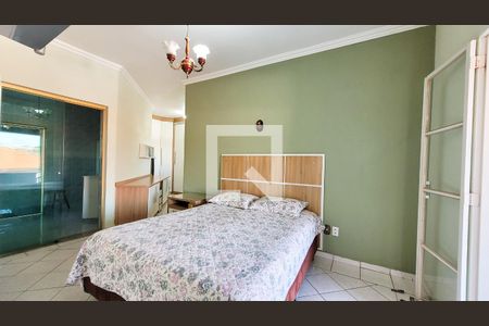 Casa à venda com 350m², 4 quartos e 5 vagasSuíte