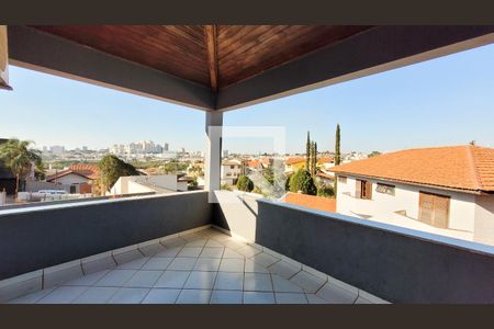 Casa à venda com 350m², 4 quartos e 5 vagasVaranda da Suíte