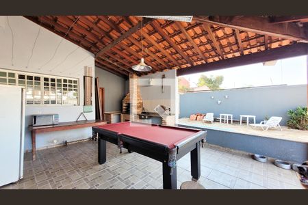 Casa à venda com 350m², 4 quartos e 5 vagasÁrea gourmet