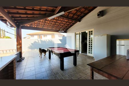 Casa à venda com 350m², 4 quartos e 5 vagasÁrea gourmet