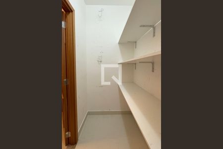 Apartamento para alugar com 122m², 3 quartos e 2 vagasDespensa