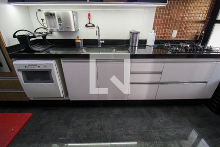 Apartamento para alugar com 114m², 3 quartos e 3 vagas Apartamento para alugar com 114m², 3 quartos e 3 vagasCozinha