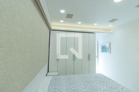 Apartamento à venda com 120m², 4 quartos e 2 vagas Apartamento à venda com 120m², 4 quartos e 2 vagasQuarto 3 - Suíte