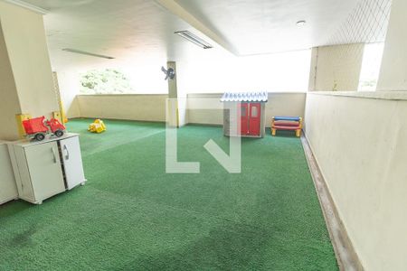 Apartamento à venda com 120m², 4 quartos e 2 vagas Apartamento à venda com 120m², 4 quartos e 2 vagasÁrea comum - Playground