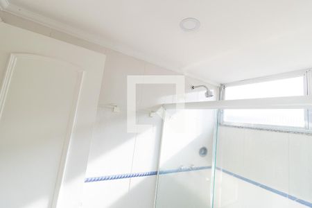 Apartamento à venda com 120m², 4 quartos e 2 vagas Apartamento à venda com 120m², 4 quartos e 2 vagasBanheiro da Suíte