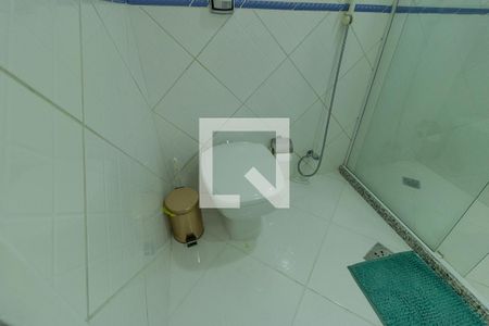 Apartamento à venda com 120m², 4 quartos e 2 vagas Apartamento à venda com 120m², 4 quartos e 2 vagasBanheiro Social