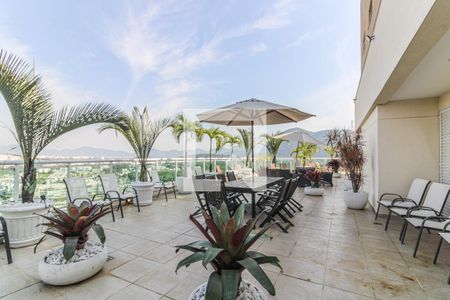 Apartamento para alugar com 160m², 4 quartos e 2 vagasVaranda e Terraço