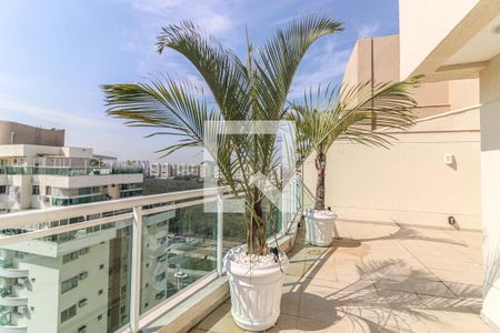 Apartamento para alugar com 160m², 4 quartos e 2 vagasTerraço - Palmeiras Triangulares