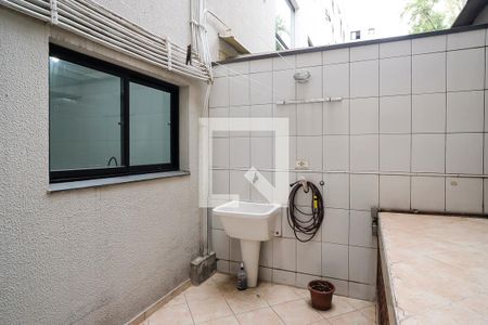 Apartamento para alugar com 123m², 3 quartos e 1 vagaÁrea de serviço e varanda