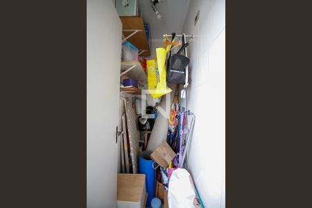 Apartamento à venda com 89m², 2 quartos e 1 vaga Apartamento à venda com 89m², 2 quartos e 1 vagaBanheiro de Serviço