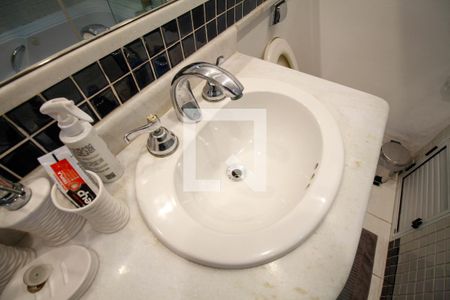 Apartamento à venda com 89m², 2 quartos e 1 vaga Apartamento à venda com 89m², 2 quartos e 1 vagaBanheiro da Suíte