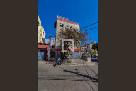 Apartamento à venda com 150m², 3 quartos e 2 vagas Apartamento à venda com 150m², 3 quartos e 2 vagasFachada