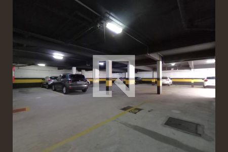 Apartamento à venda com 80m², 2 quartos e 2 vagas Apartamento à venda com 80m², 2 quartos e 2 vagasÁrea Comum - Garagem Coberta