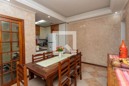 Casa à venda com 120m², 2 quartos e 2 vagas Casa à venda com 120m², 2 quartos e 2 vagasCozinha