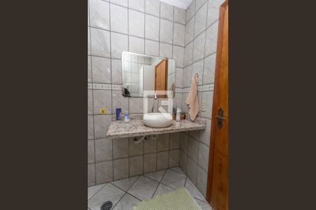 Casa à venda com 120m², 2 quartos e 2 vagas Casa à venda com 120m², 2 quartos e 2 vagasBanheiro