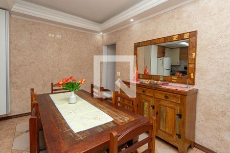 Casa à venda com 120m², 2 quartos e 2 vagas Casa à venda com 120m², 2 quartos e 2 vagasCozinha