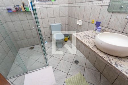 Casa à venda com 120m², 2 quartos e 2 vagas Casa à venda com 120m², 2 quartos e 2 vagasBanheiro