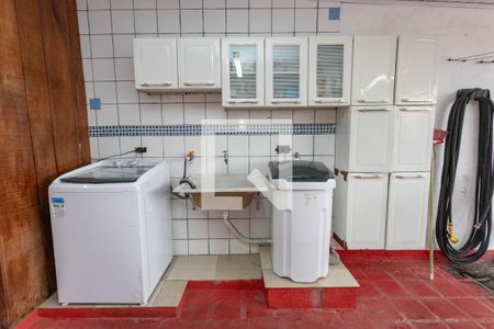 Casa à venda com 120m², 2 quartos e 2 vagas Casa à venda com 120m², 2 quartos e 2 vagasÁrea de serviço