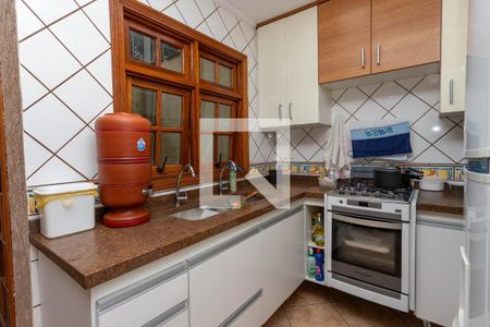 Casa à venda com 120m², 2 quartos e 2 vagas Casa à venda com 120m², 2 quartos e 2 vagasCozinha