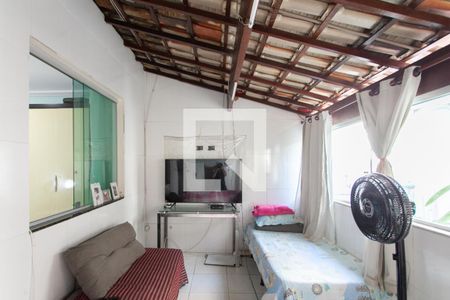 Casa à venda com 120m², 2 quartos e 2 vagas Casa à venda com 120m², 2 quartos e 2 vagasVaranda da Cozinha